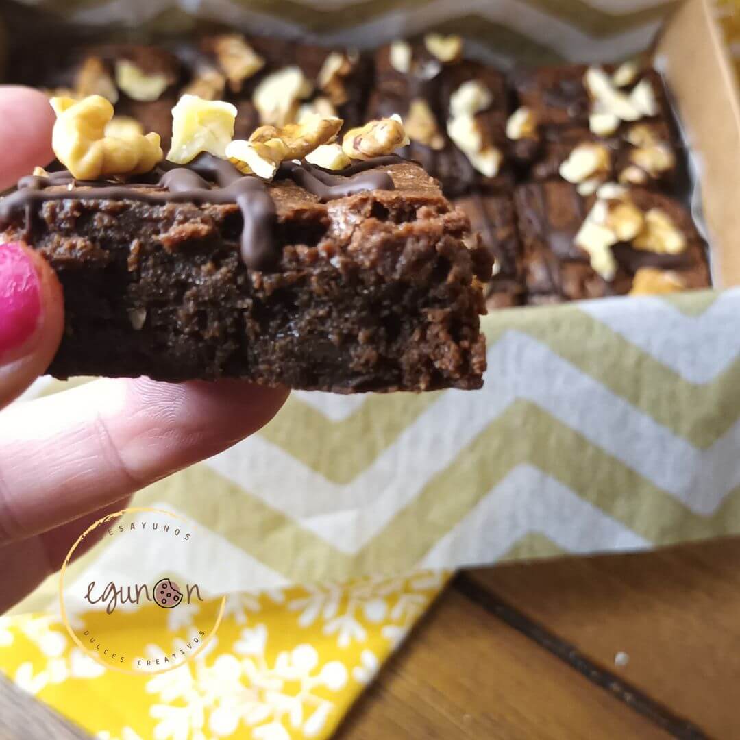 brownie, bizcocho chocolate, regalo, a domicilio, dulces