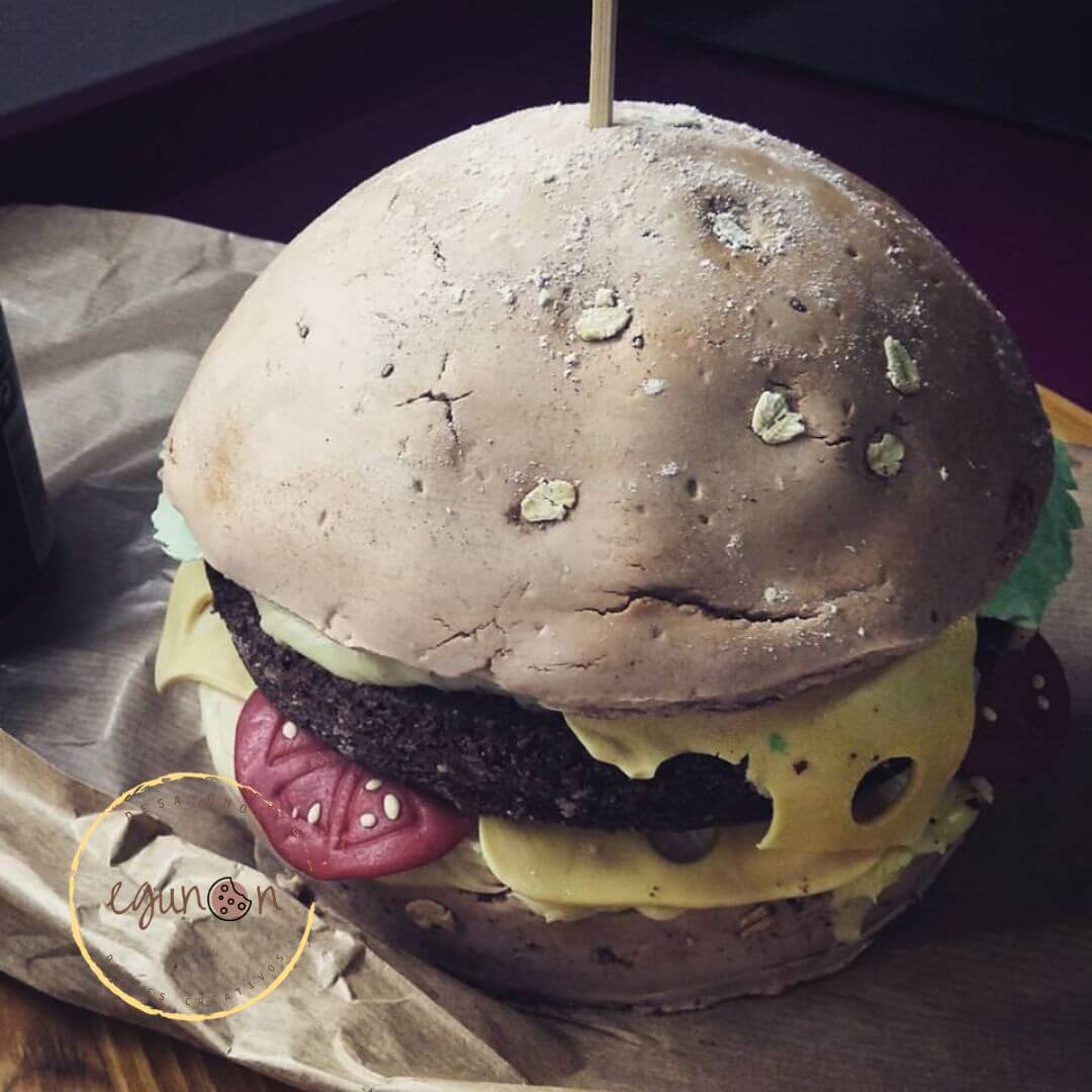 tarta personalizable creativa hamburguesa, a domicilio, Fondant, buttercream
